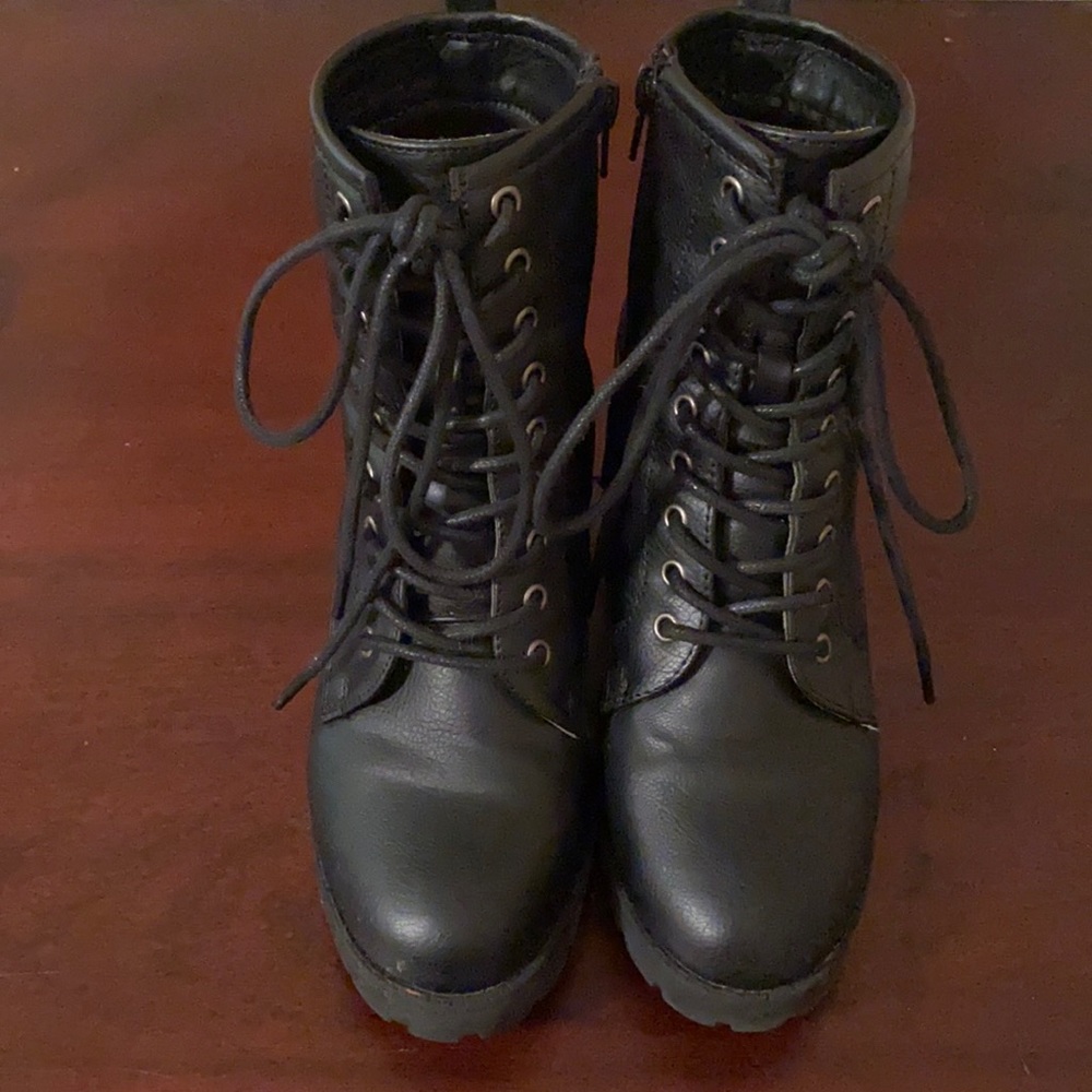 ZigiSoho Combat Heel Booties